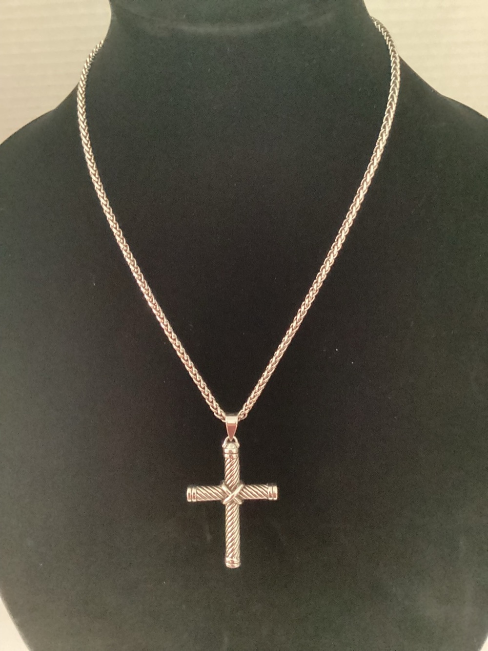 Stainless steel cross and chain necklace